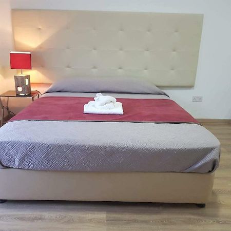 Paphos Ground Floor Studio מראה חיצוני תמונה